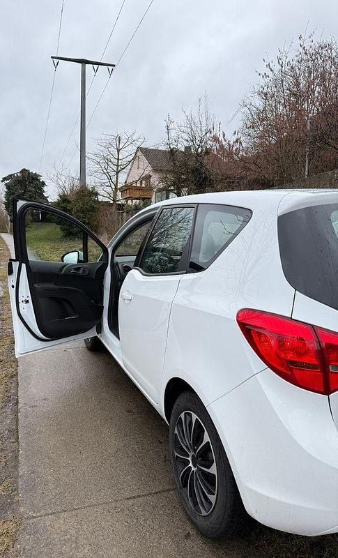 Gebraucht Opel Meriva Edition 120 PS (88 kW) 2015 Weiß Van / Kleinbus