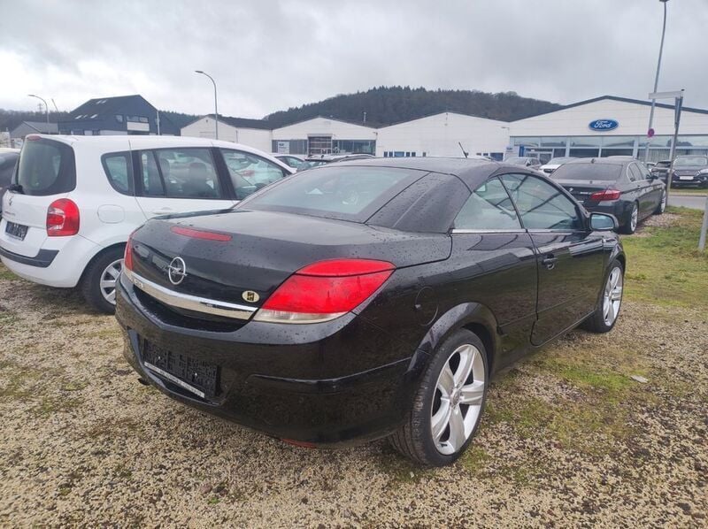 Gebraucht Opel Astra Cabriolet 140 PS (102 kW) 2009 Schwarz Cabrio