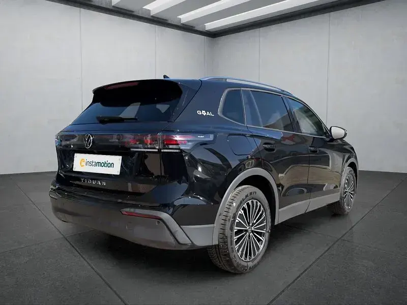 Gebraucht VW Tiguan 150 PS (110 kW) 2025 Schwarz SUV