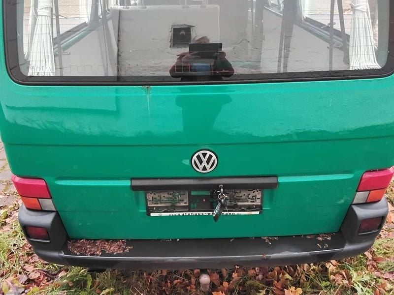 Usata VW Transporter 84 CV (61 kW) 1999 Verde Furgone