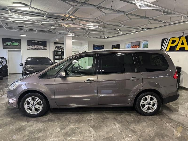 Gebraucht Ford Galaxy Business Edition 140 PS (102 kW) 2014 Braun Van / Kleinbus
