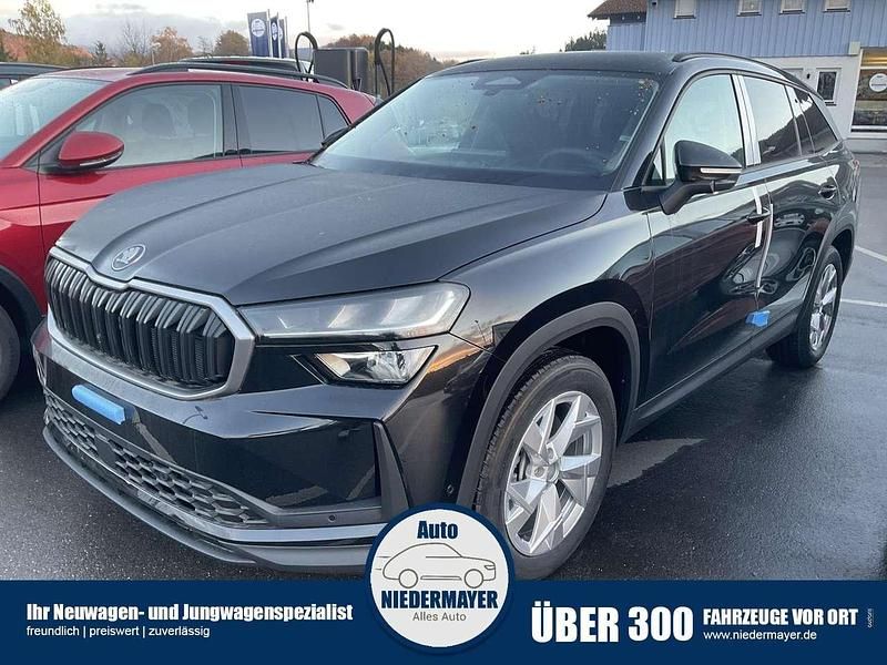 Gold bronze metallic Neu 2025 Skoda Kodiaq Selection SUV | 47.995 € (Guter Preis) - Bild 1/4