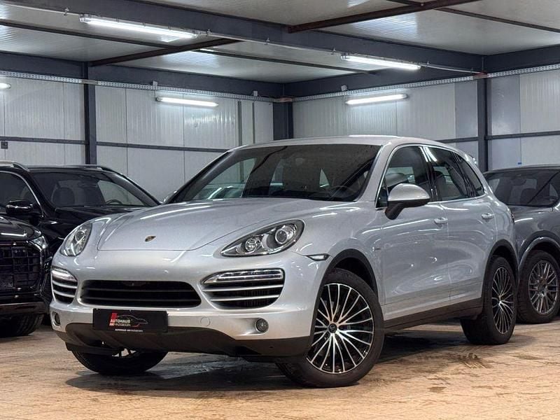 Usado Porsche Cayenne 245 HP (180 kW) 2012 Prateado SUV