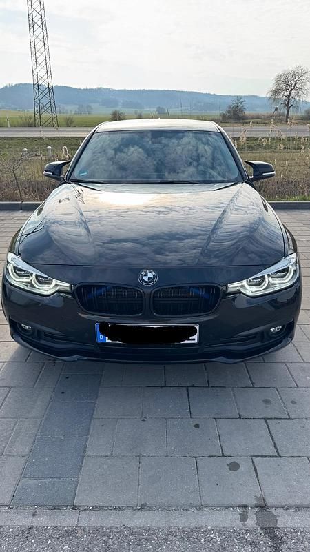 Gebraucht BMW 320 190 PS (139 kW) 2018 Schwarz Limousine
