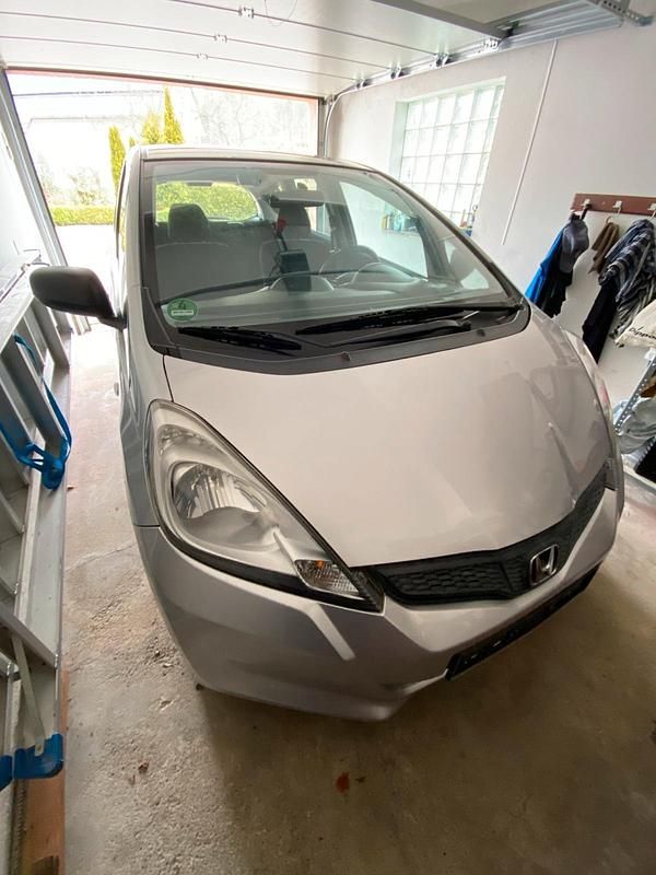 Gebraucht Honda Jazz 90 PS (66 kW) 2012 Silber Kleinwagen