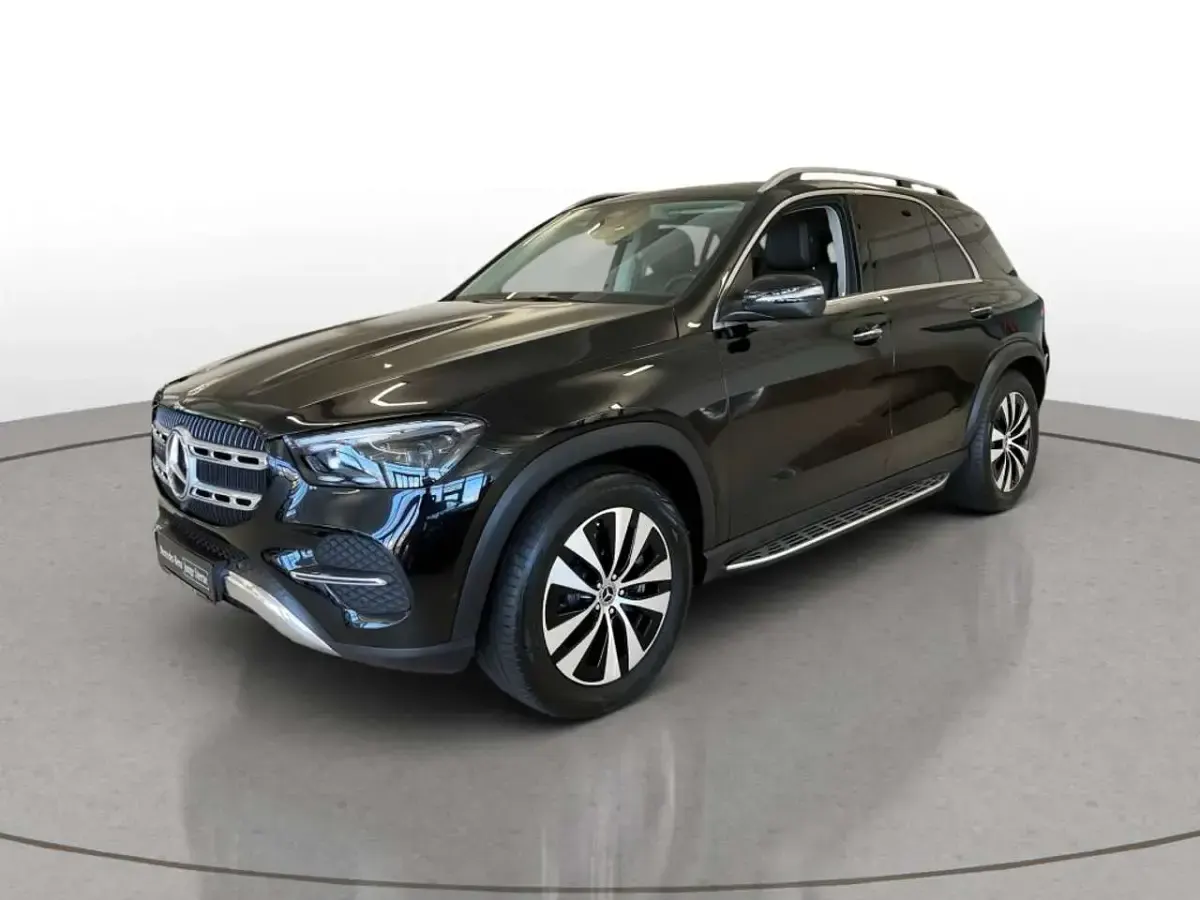 Gebraucht Mercedes GLE450 AMG 367 PS (269 kW) 2025 Metalliclack obsidianschwarz SUV