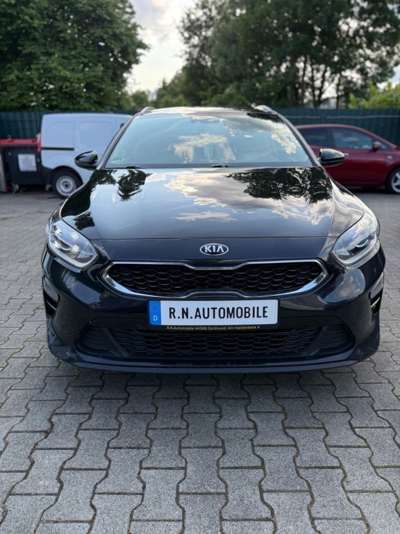 Schwarz Gebraucht 2019 Kia Ceed Limousine | 9.300 € (Fairer Preis) - Bild 1/4