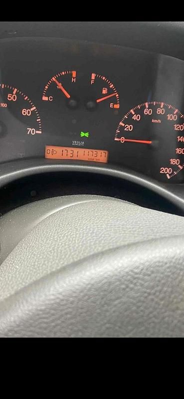 Gold Gebraucht 2003 Fiat Punto Kleinwagen | 850 € (Guter Preis) - Bild 1/4
