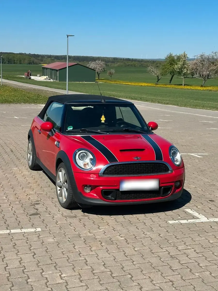 Gebraucht Mini Cooper S Cabriolet 184 PS (135 kW) 2012 Rot Cabrio