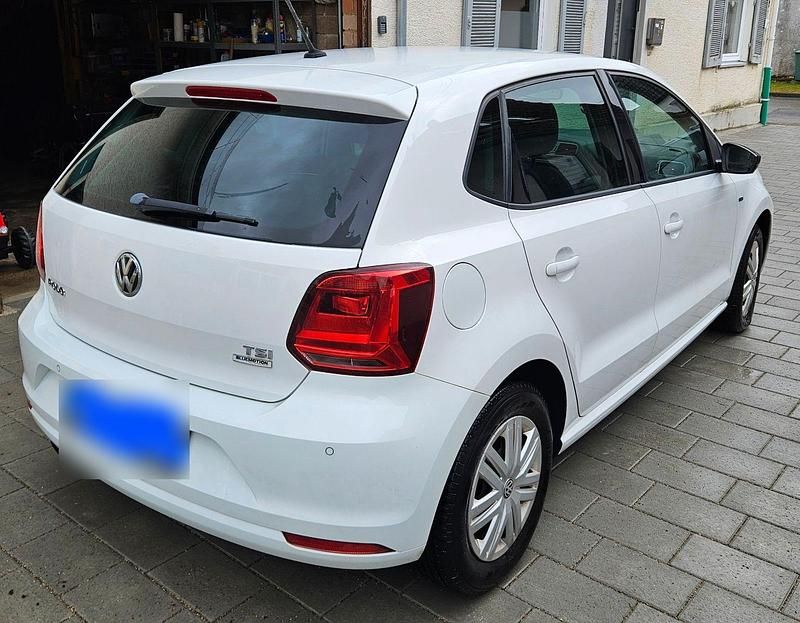 Gebraucht VW Polo Comfortline 90 PS (66 kW) 2015 Weiß Kleinwagen