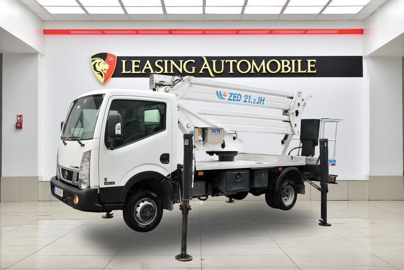 Weiß Gebraucht 2015 Nissan Cabstar Abholung | 46.398 € - Bild 1/4