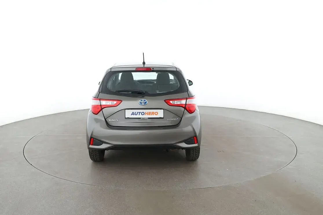 Gebraucht Toyota Yaris Hybrid 2020 Grau Limousine