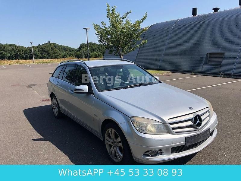 Silber Gebraucht 2009 Mercedes C180 Limousine | 3.700 € (Guter Preis) - Bild 1/4