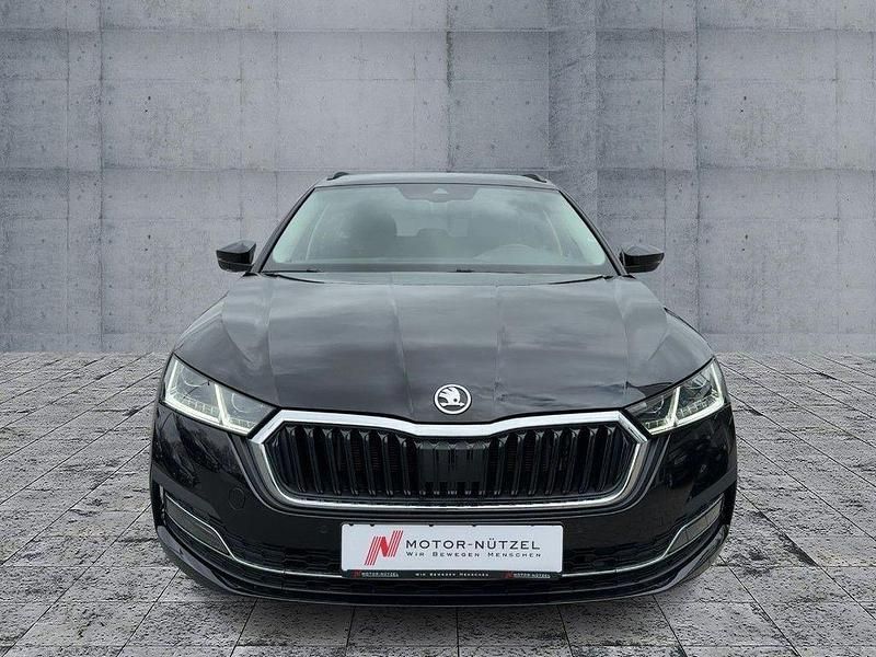 Second-hand Skoda Octavia Style 150 CP (110 kW) 2020 Negru Break