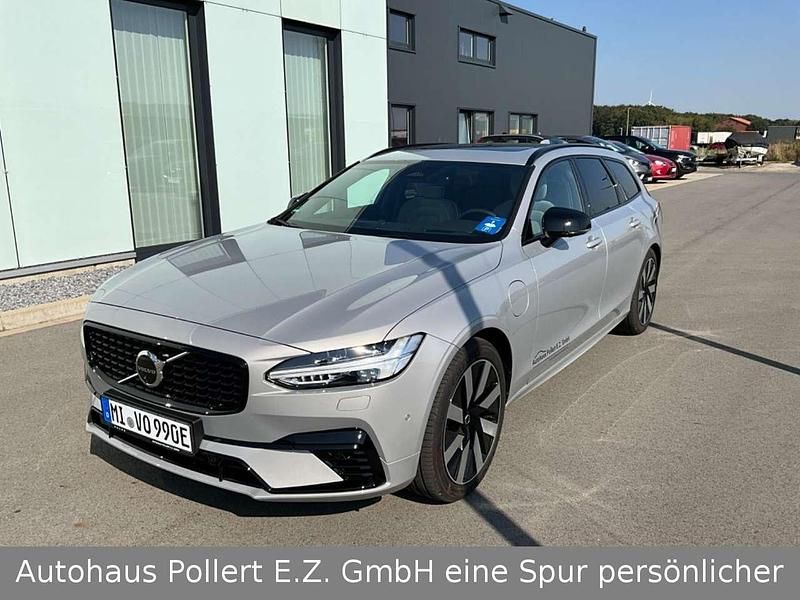 Gebraucht Volvo V90 Ultra 310 PS (228 kW) 2024 Silver dawn / metallic Kombi