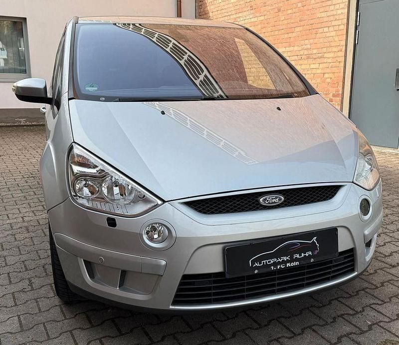 Gebraucht Ford S-MAX Trend 131 PS (96 kW) 2007 Silber Van / Kleinbus
