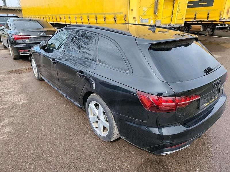 Gebraucht Audi A4 S-Line 204 PS (150 kW) 2022 Schwarz Kombi