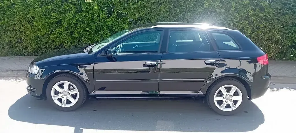 Gebraucht Audi A3 Attraction 125 PS (91 kW) 2013 Schwarz Limousine