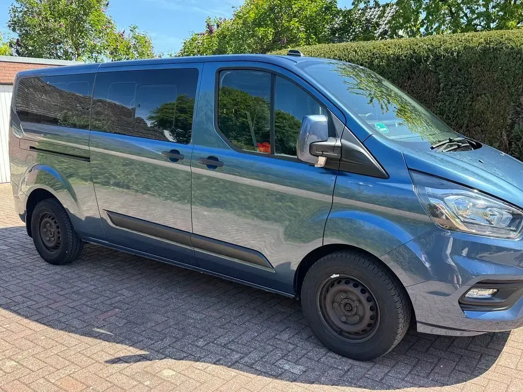 Second-hand Ford Transit Custom 131 CP (96 kW) 2020 Albastru Berlinǎ