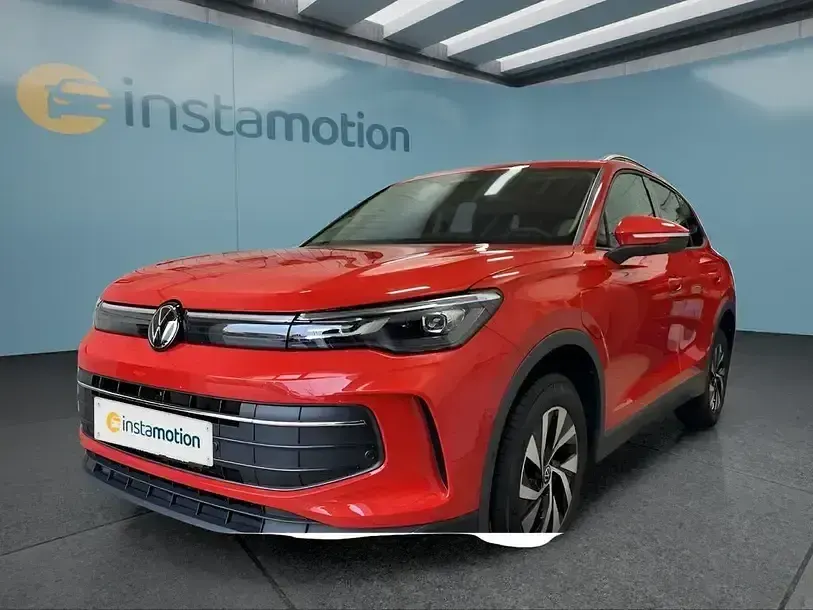 Gebraucht VW Tiguan 204 PS (150 kW) 2025 Rot SUV