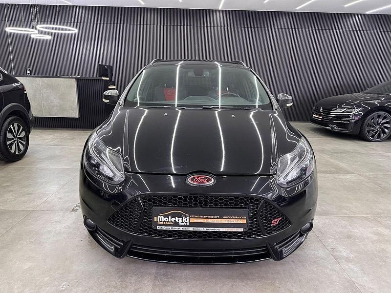 Gebraucht Ford Focus ST 250 PS (183 kW) 2014 Schwarz Kombi