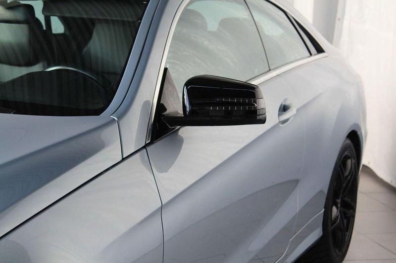 Gebraucht Mercedes E200 AMG line 184 PS (135 kW) 2015 Silber/grau (metallic) Coupé