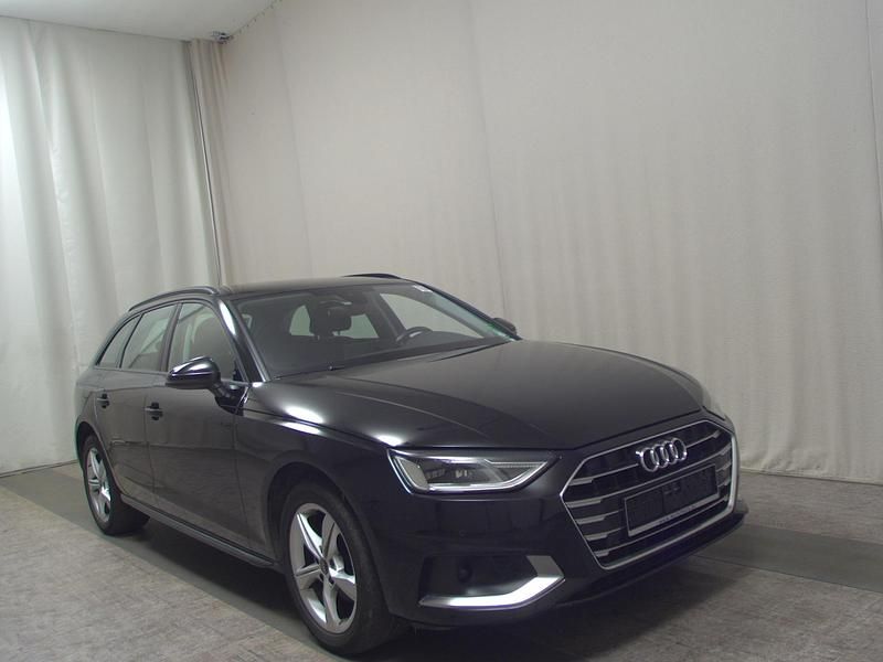 Gebraucht Audi A4 Advanced 163 PS (119 kW) 2021 Schwarz Kombi