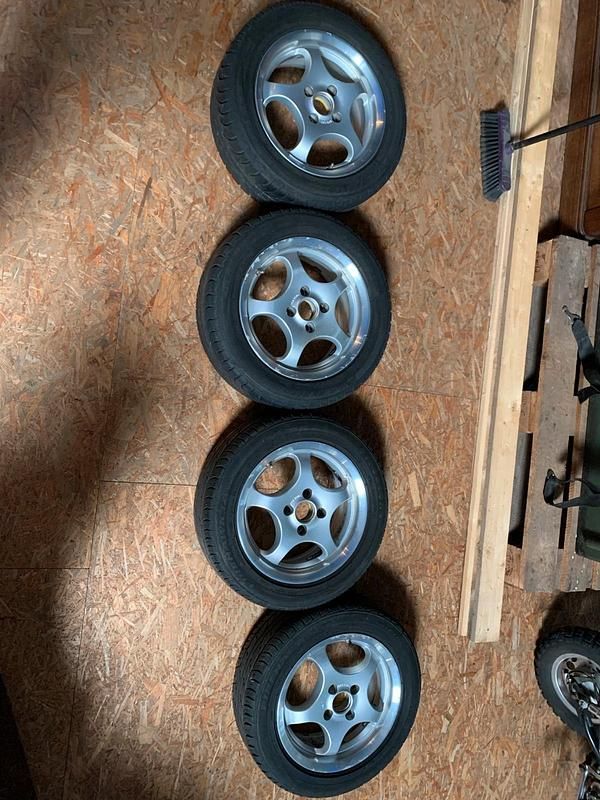 Second-hand Seat Arosa 75 CP (55 kW) 2000 Negru Hatchback