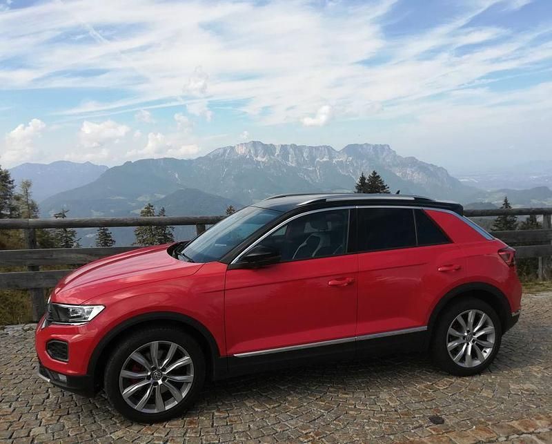 Rot Gebraucht 2018 VW T-Roc Sportline SUV | 16.300 € (Guter Preis) - Bild 1/4