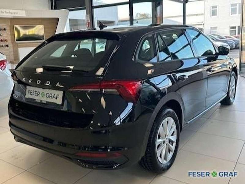 Neu Skoda Scala Selection 116 PS (85 kW) 2025 Schwarz Kleinwagen
