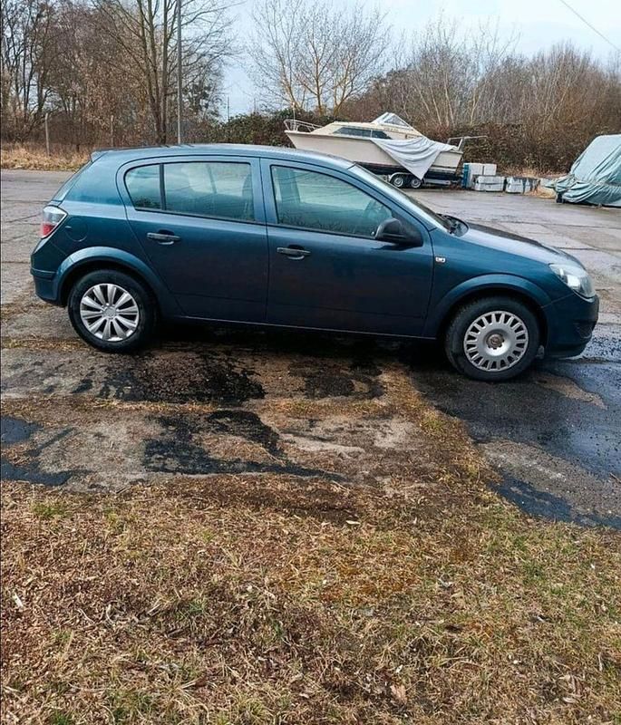 Gebraucht Opel Astra 90 PS (66 kW) 2009 Grau Limousine