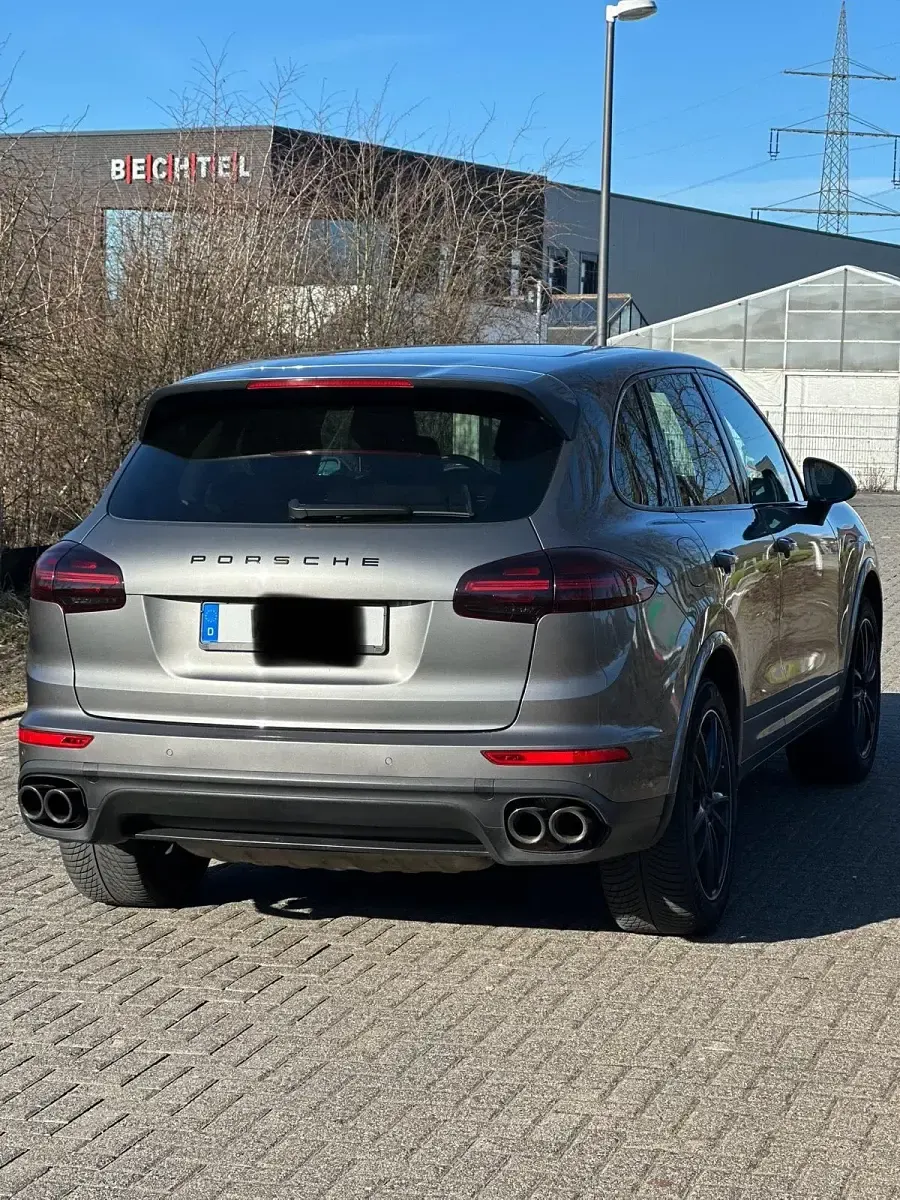 Usata Porsche Cayenne S 385 CV (283 kW) 2017 Andere farben SUV