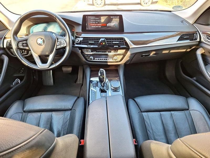 Gebraucht BMW 530e iPerformance 184 PS (135 kW) 2019 Schwarz Limousine