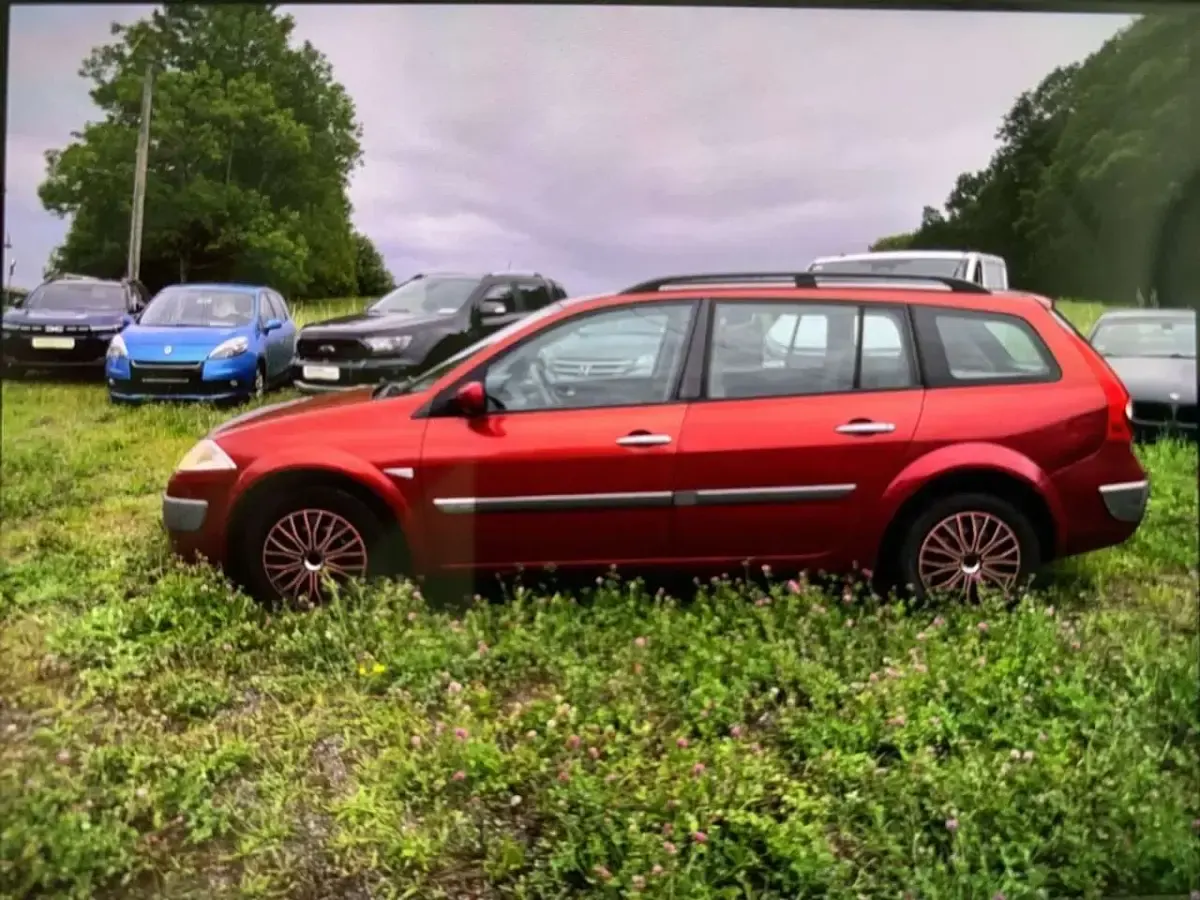 Gebraucht Renault Mégane GrandTour 113 PS (83 kW) 2004 Rot Kombi