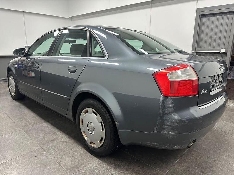Gebraucht Audi A4 131 PS (96 kW) 2001 Grau Limousine