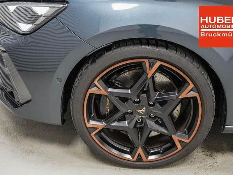 Gebraucht Cupra Leon VZ 333 PS (244 kW) 2025 Magnetic grau metallic (s7) Kombi