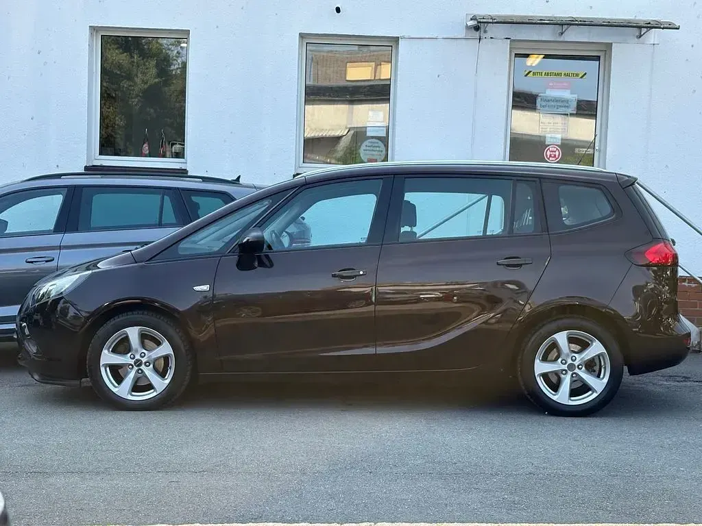 Gebraucht Opel Zafira Tourer Edition 140 PS (102 kW) 2012 Braun Van / Kleinbus