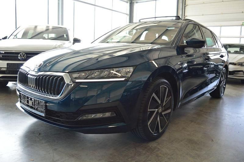 Blau Gebraucht 2022 Skoda Octavia Clever Limousine | 19.990 € (Fairer Preis) - Bild 1/4