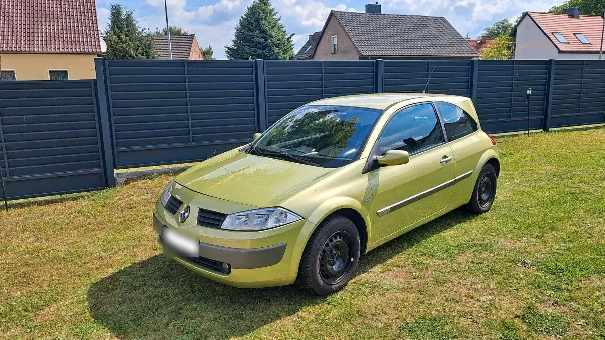 Gebraucht Renault Mégane II Dynamique 113 PS (83 kW) 2003 Grün Limousine