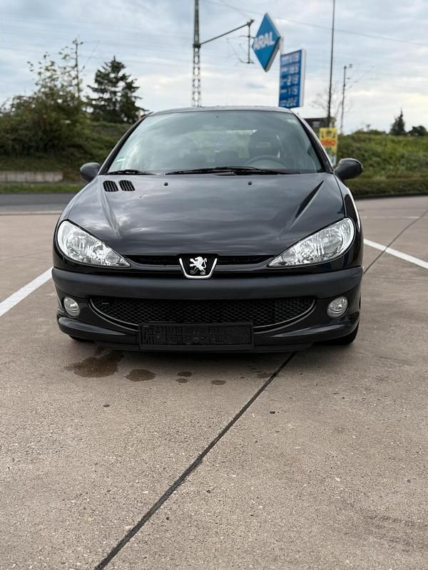 Schwarz Gebraucht 2006 Peugeot 206 Kleinwagen | 2.000 € (Fairer Preis) - Bild 1/4