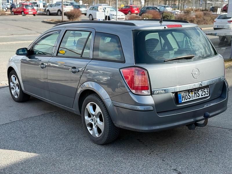 Gebraucht Opel Astra 105 PS (77 kW) 2006 Kombi