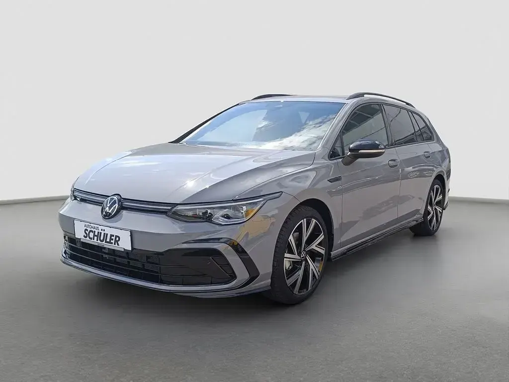 Gebraucht VW Golf VIII R-line 150 PS (110 kW) 2024 Grau (mondsteingrau) Kombi