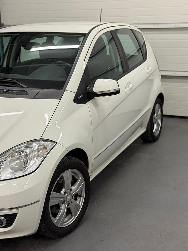 Gebraucht Mercedes 170 116 PS (85 kW) 2008 Silber Kleinwagen