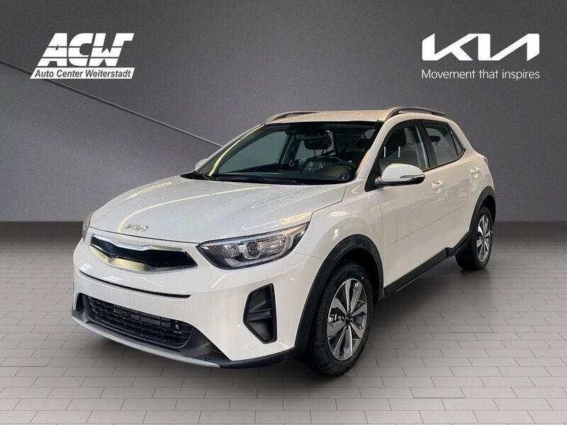 Schneeweiß Gebraucht 2024 Kia Stonic Vision SUV | 18.470 € (Fairer Preis) - Bild 1/4