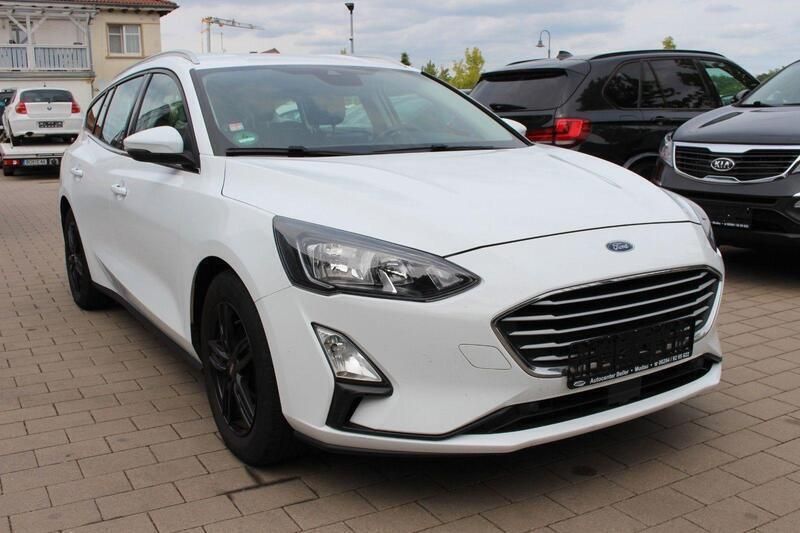 Gebraucht Ford Focus Cool & Connect 125 PS (91 kW) 2019 Weiß Kombi