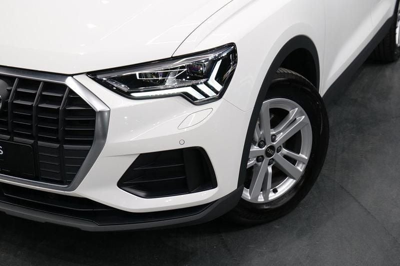 Gebraucht Audi Q3 Basis 150 PS (110 kW) 2022 Weiß SUV