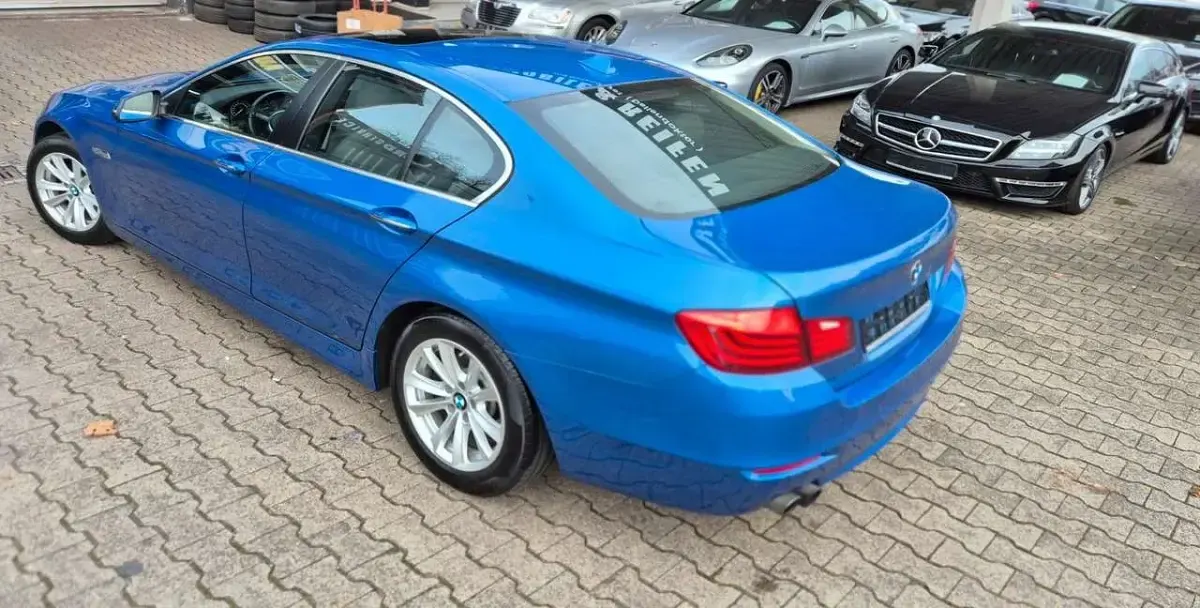 Gebraucht BMW 528 Sport Line 245 PS (180 kW) 2015 Estorilblau ii Limousine