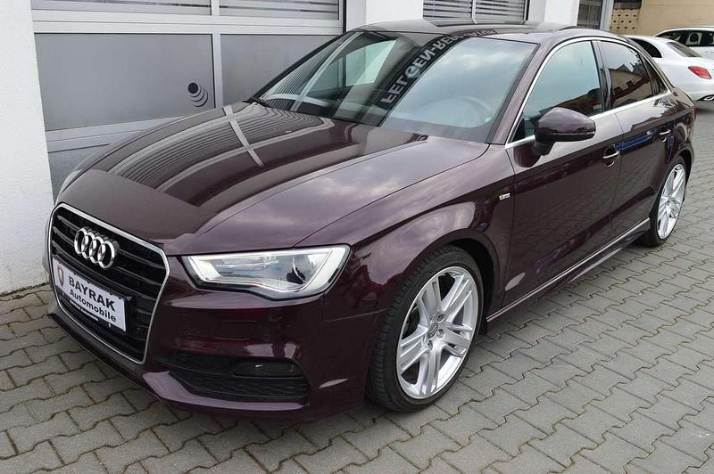 Gebraucht Audi A3 S-Line 179 PS (131 kW) 2015 Rot Limousine