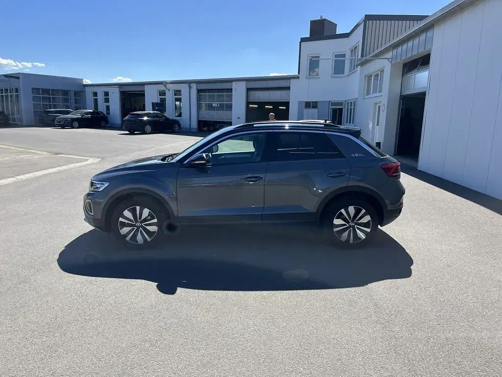 Gebraucht VW T-Roc Goal 150 PS (110 kW) 2025 Indiumgrau SUV