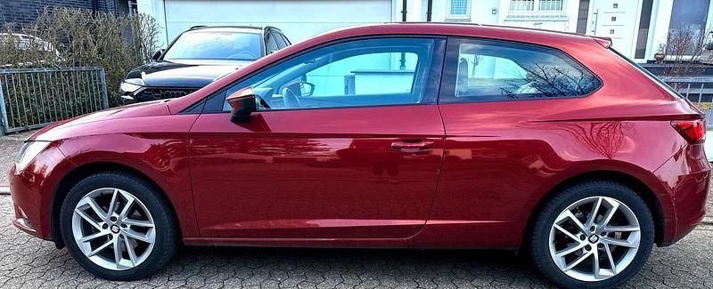 Gebraucht Seat Leon 110 PS (80 kW) 2014 Rot Limousine